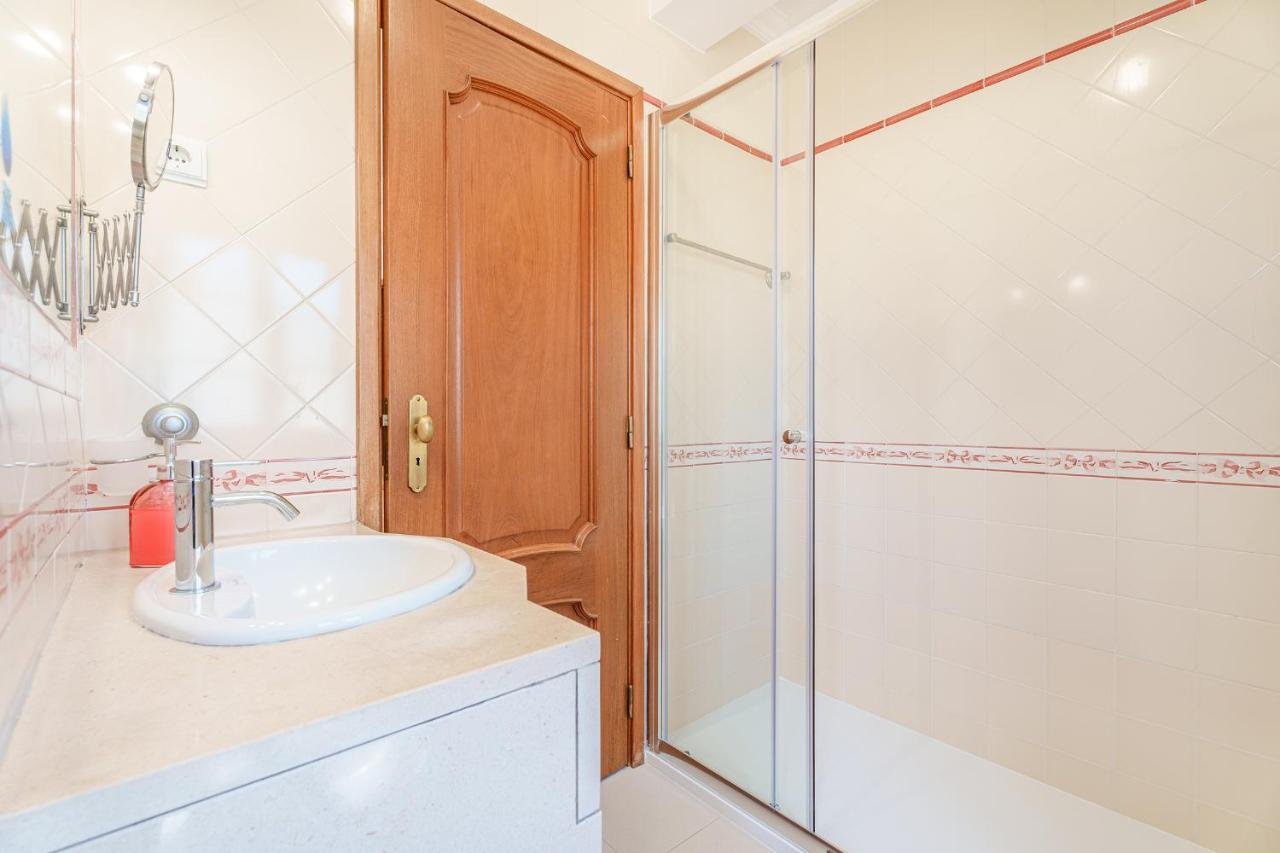 הוילה נאזרה Casa Da Encosta מראה חיצוני תמונה